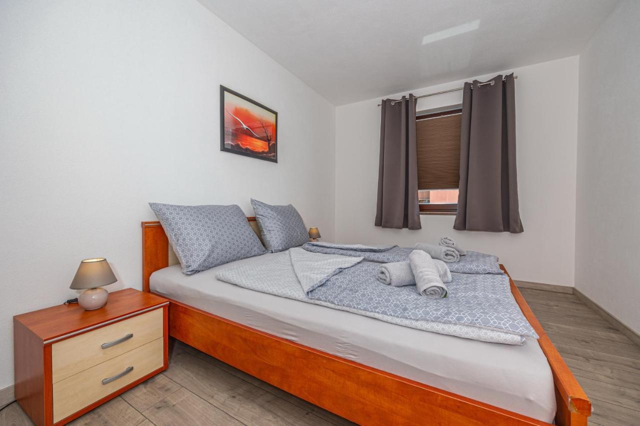 Apartments Lacic 2 Crikvenica Eksteriør billede