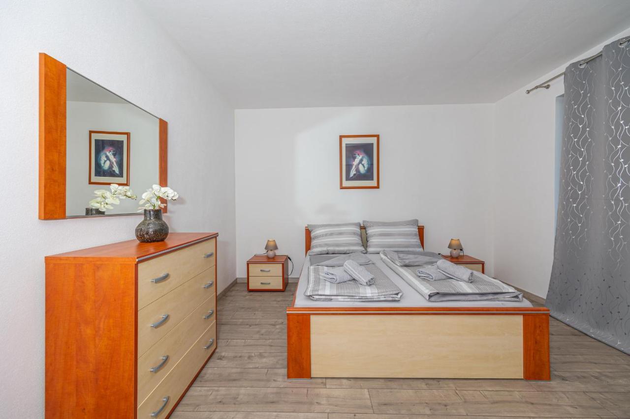 Apartments Lacic 2 Crikvenica Eksteriør billede